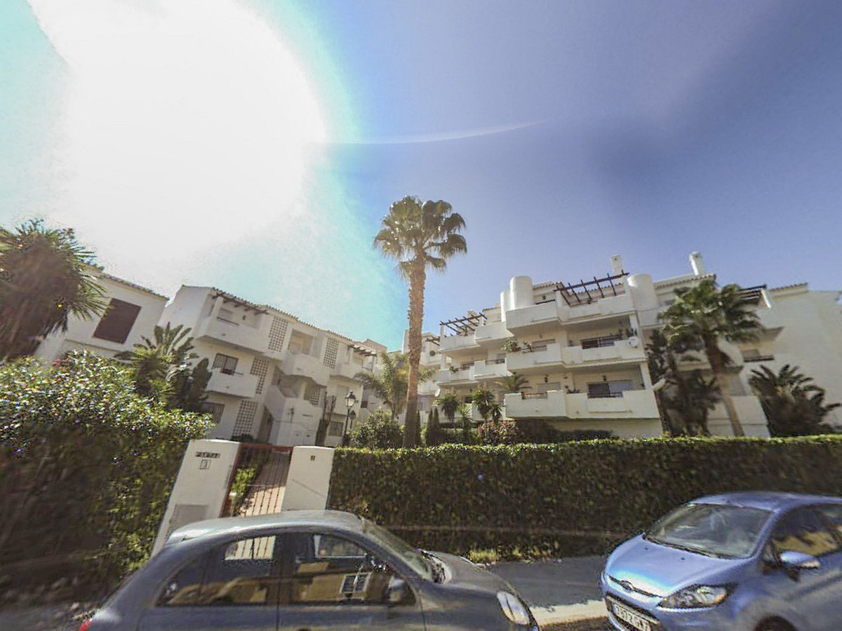 2 Bed Apartment for sale in Bel Air Costa Del Sol, Málaga, Spain