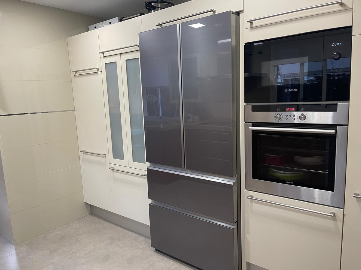 Se vende Pareada de 5 dormitorios en Costa Del Sol, Málaga, España