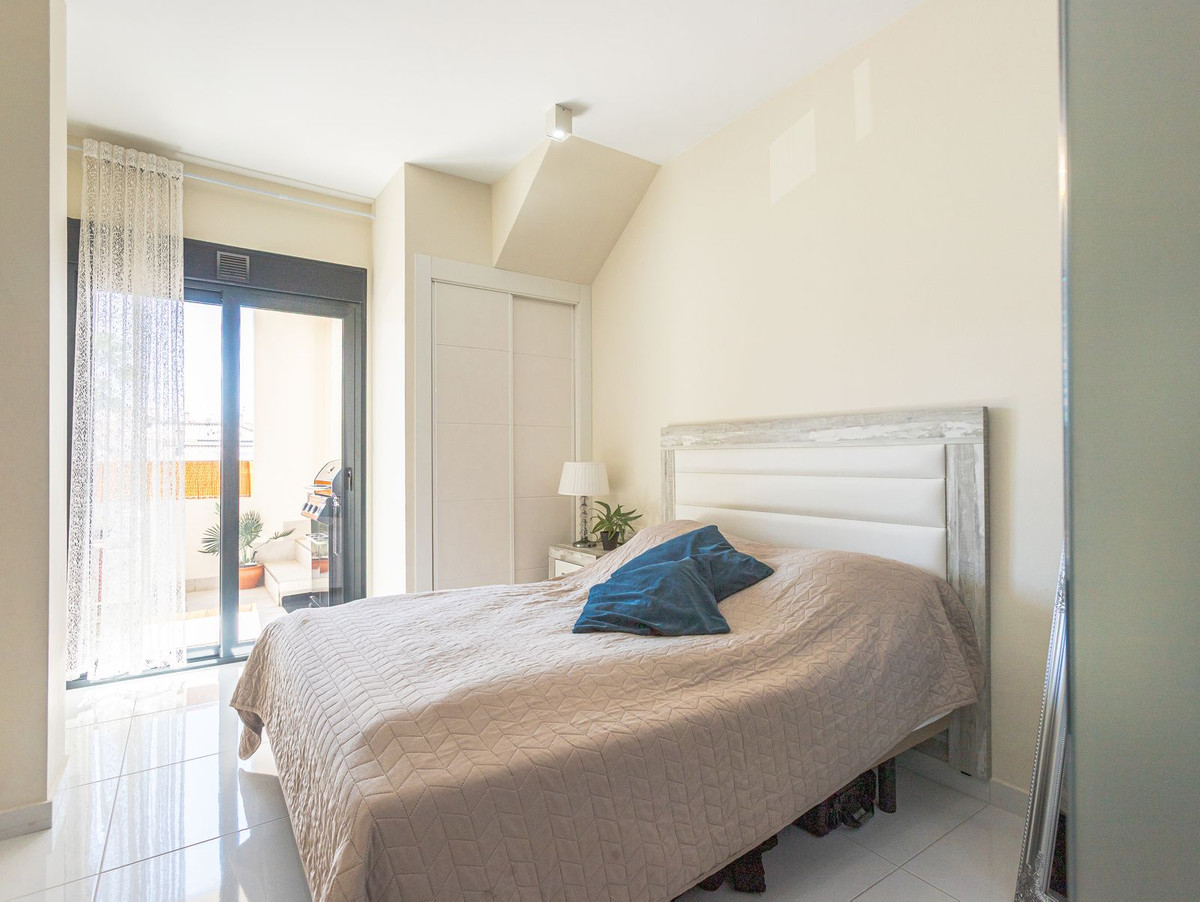 Se vende Apartamento en Planta Última de 2 dormitorios en Costa Blanca, Alicante, España