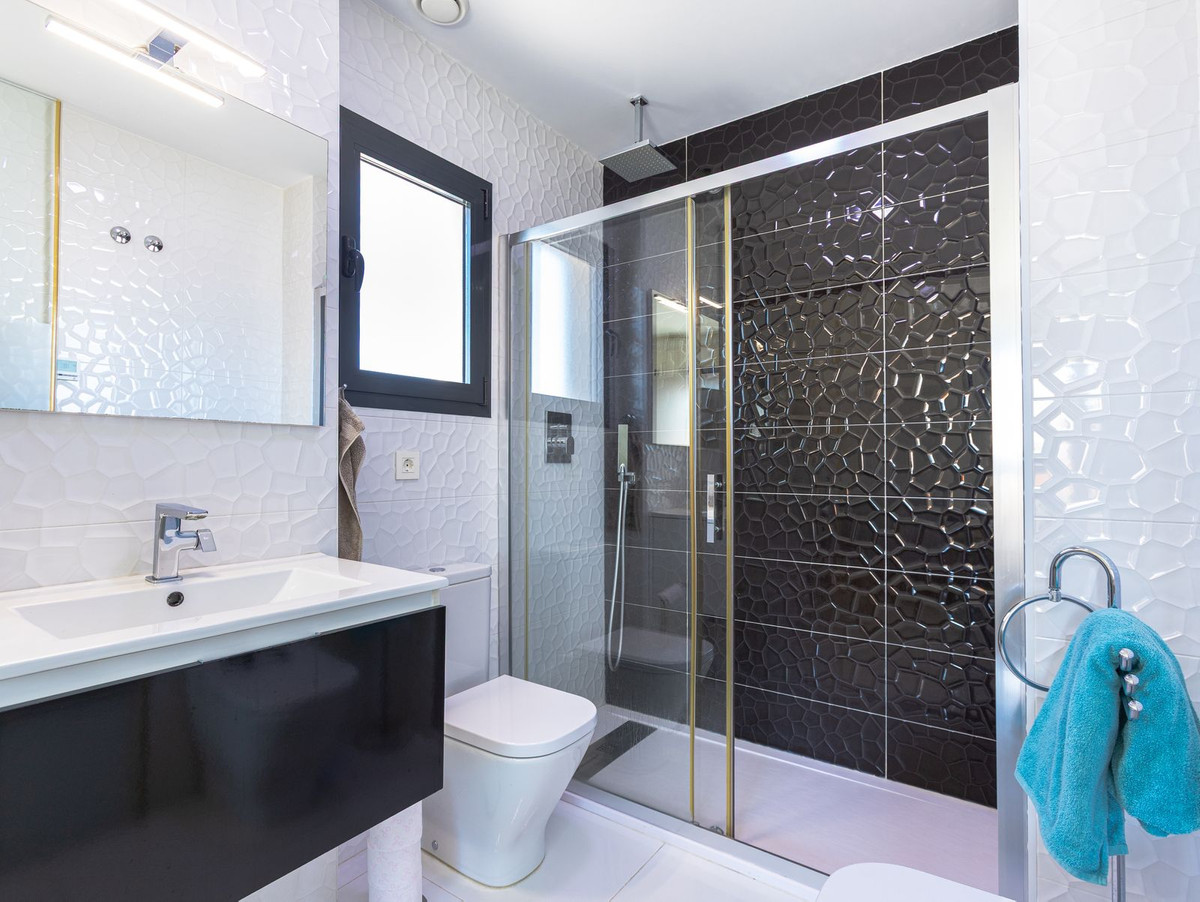 Se vende Apartamento en Planta Última de 2 dormitorios en Costa Blanca, Alicante, España