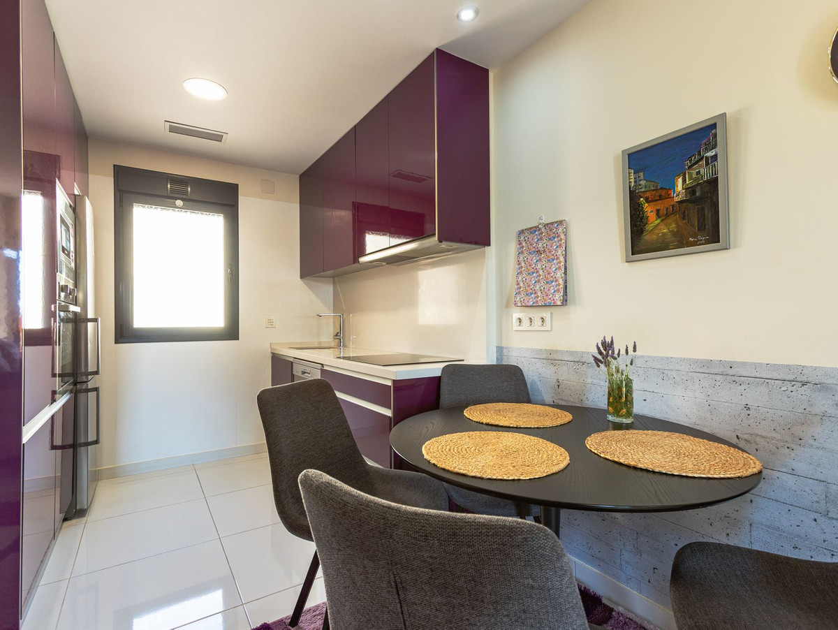 Se vende Apartamento en Planta Última de 2 dormitorios en Costa Blanca, Alicante, España