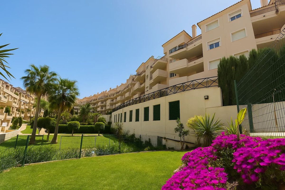 Se vende Apartamento Planta Baja de 2 dormitorios en Costa Del Sol, Málaga, España