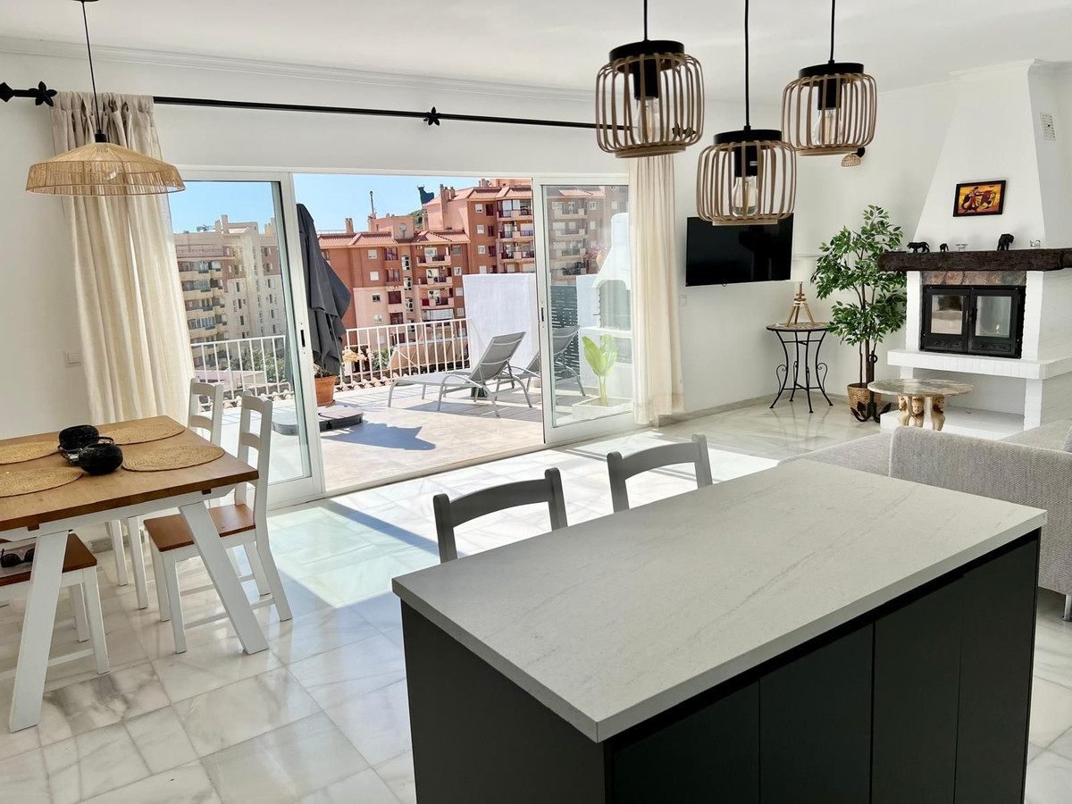 4 Bed Townhouse for sale in Torreblanca Costa Del Sol, Málaga, Spain