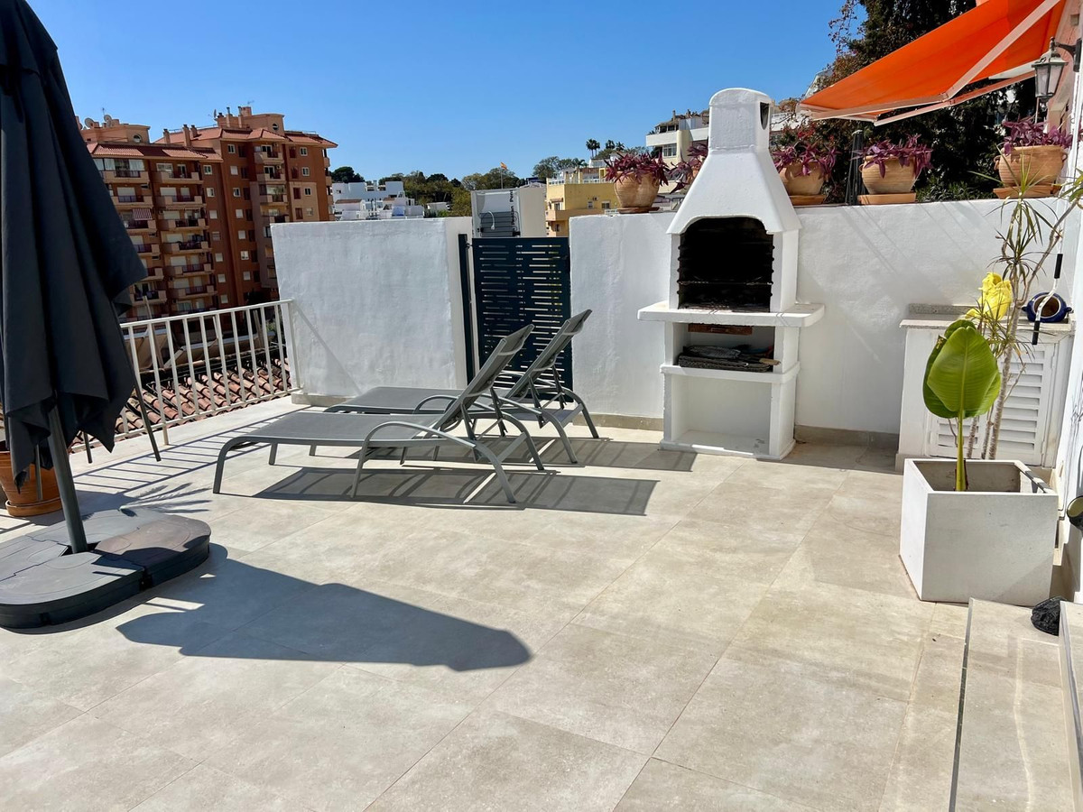 4 Bed Townhouse for sale in Torreblanca Costa Del Sol, Málaga, Spain