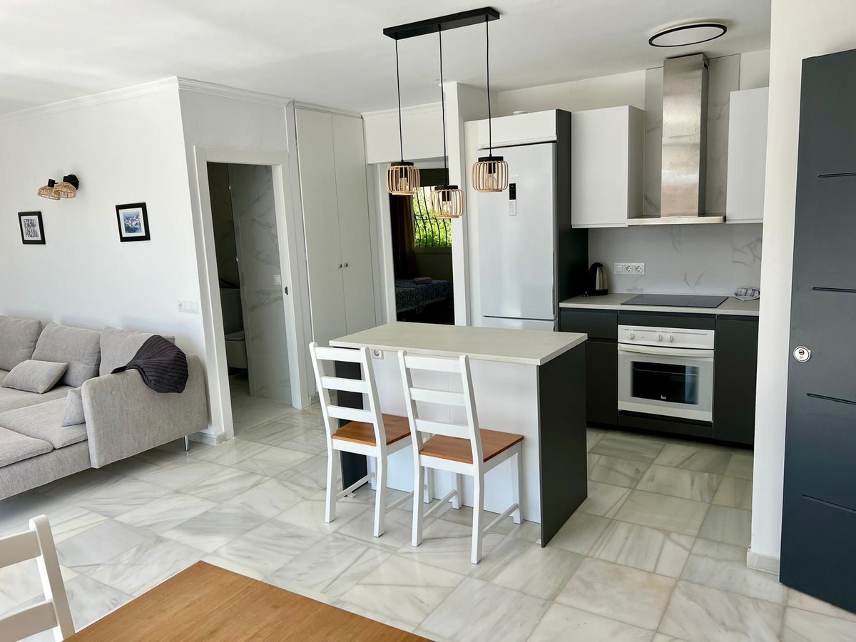 4 Bed Townhouse for sale in Torreblanca Costa Del Sol, Málaga, Spain