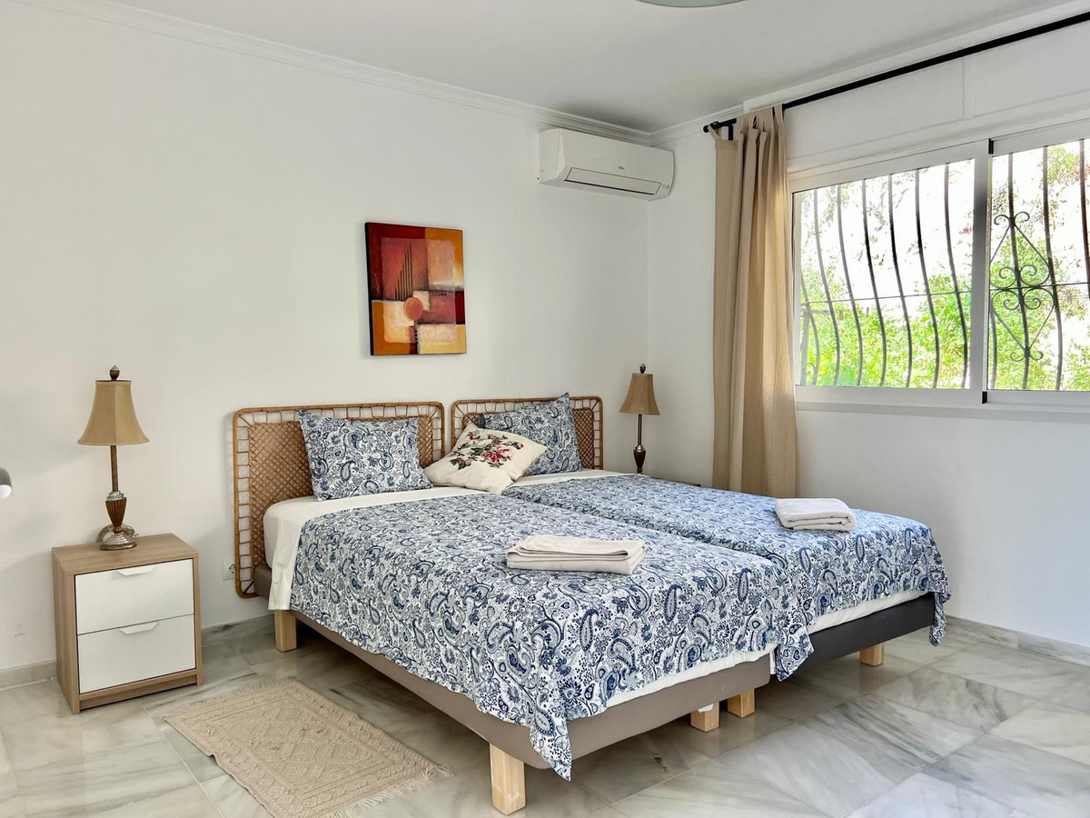4 Bed Townhouse for sale in Torreblanca Costa Del Sol, Málaga, Spain