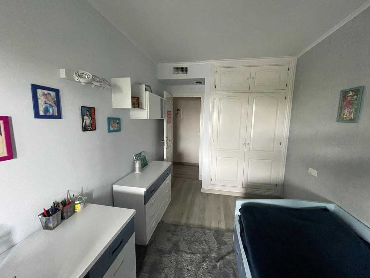 3 Bed Apartment for sale in San Pedro De Alcántara Costa Del Sol, Málaga, Spain
