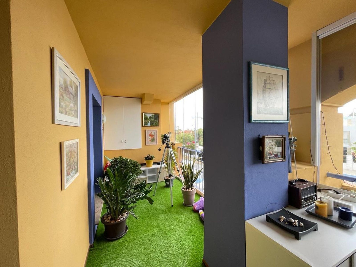 3 Bed Apartment for sale in San Pedro De Alcántara Costa Del Sol, Málaga, Spain