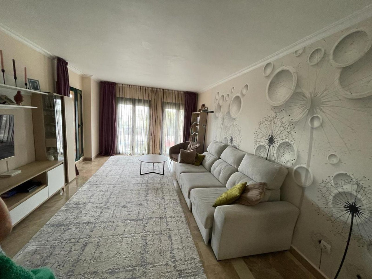 3 Bed Apartment for sale in San Pedro De Alcántara Costa Del Sol, Málaga, Spain