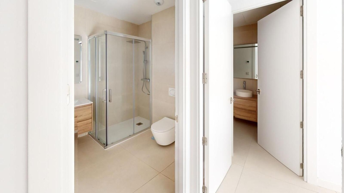 2 Bed Apartment for sale in Higueron Costa Del Sol, Málaga, Spain