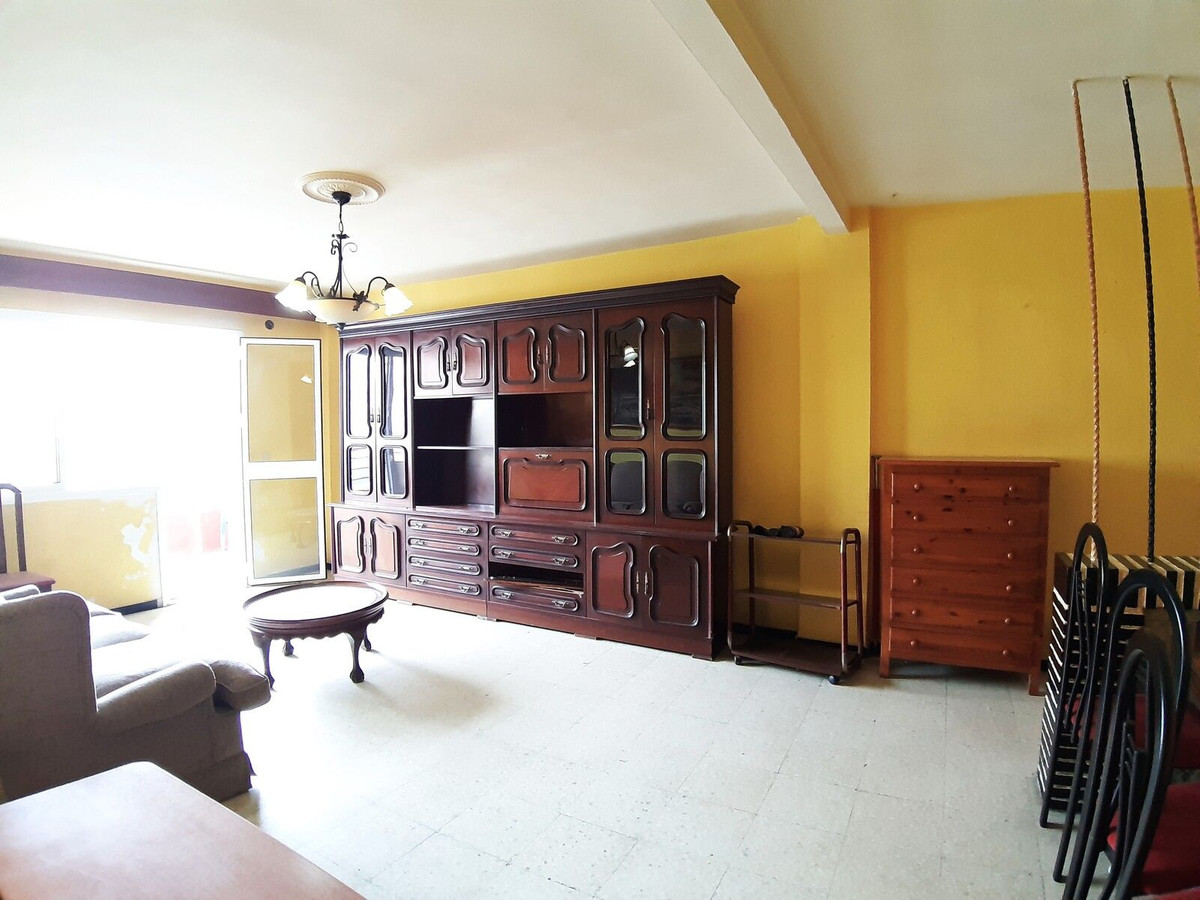 Se vende Apartamento Planta Media de 4 dormitorios en Costa Del Sol, Málaga, España