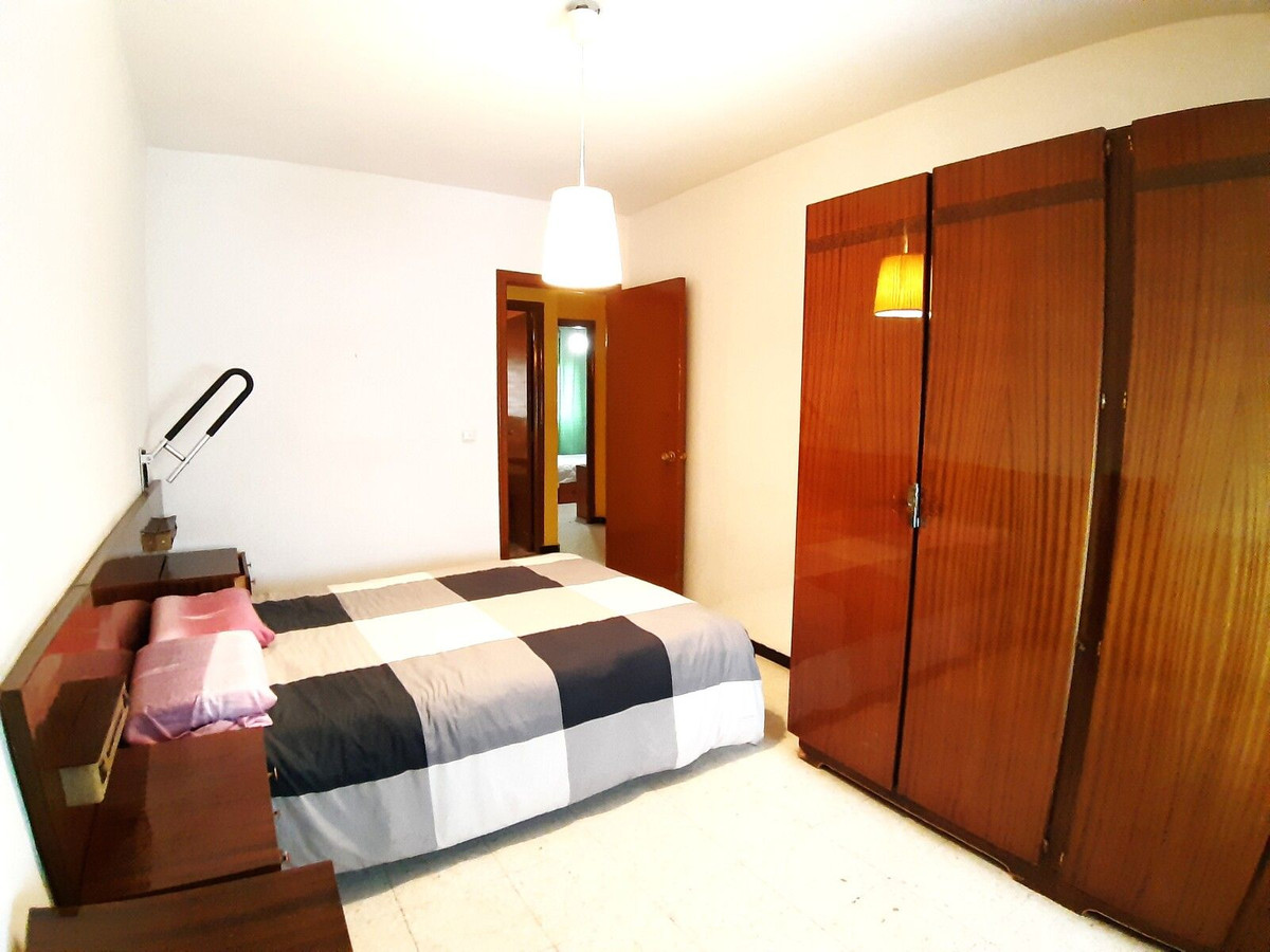 Se vende Apartamento Planta Media de 4 dormitorios en Costa Del Sol, Málaga, España