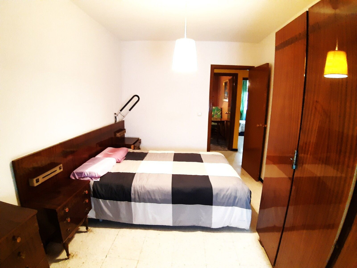 Se vende Apartamento Planta Media de 4 dormitorios en Costa Del Sol, Málaga, España