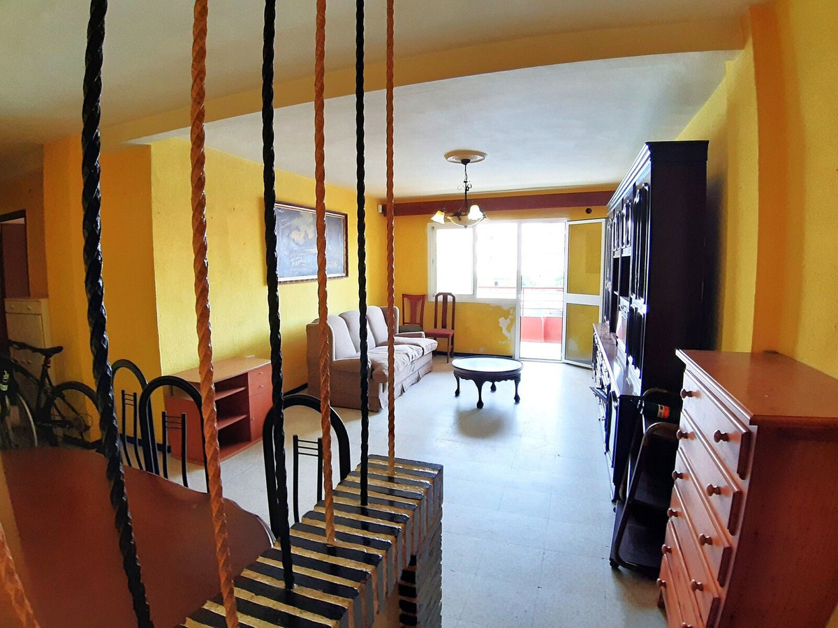 Se vende Apartamento Planta Media de 4 dormitorios en Costa Del Sol, Málaga, España