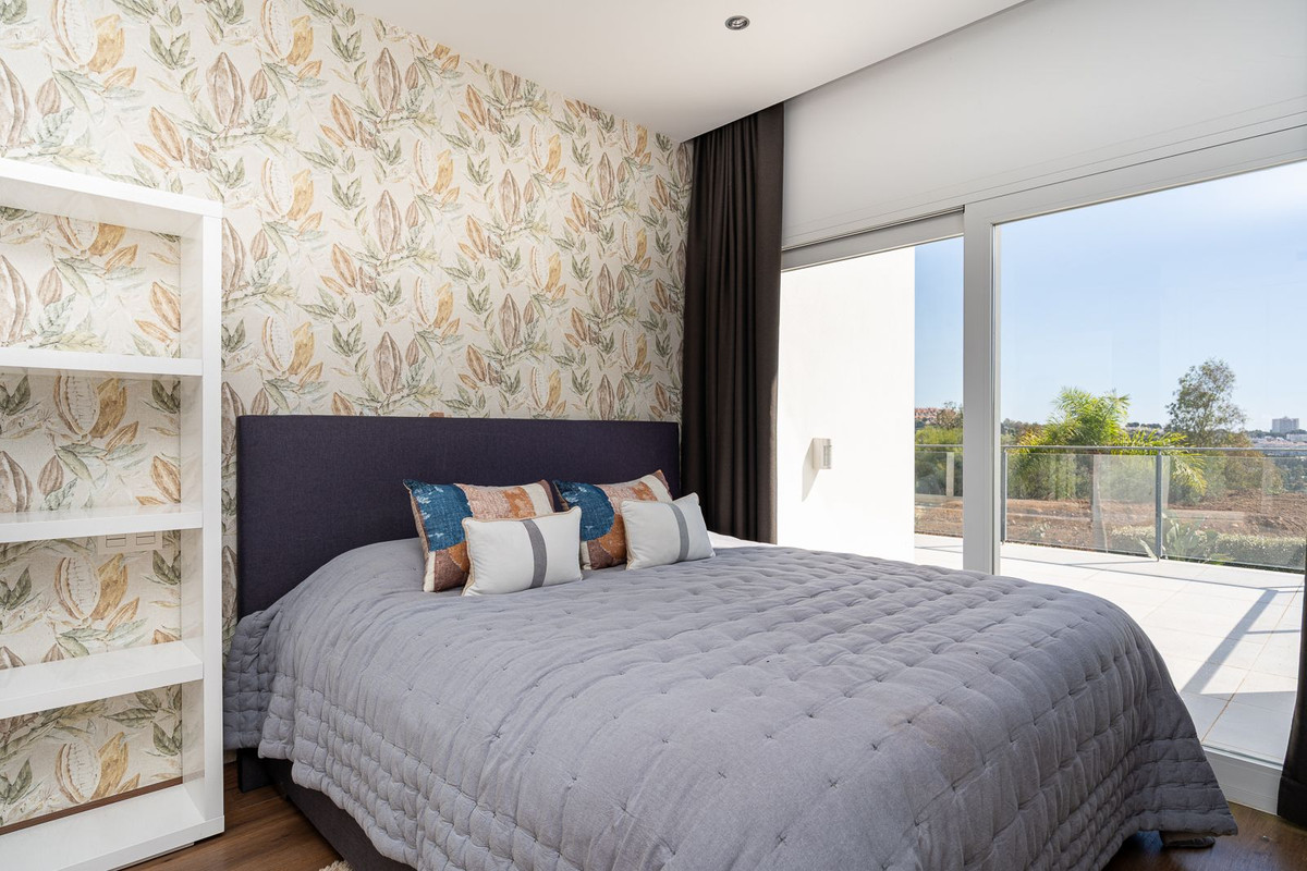 4 Bed Townhouse for sale in La Quinta Costa Del Sol, Málaga, Spain