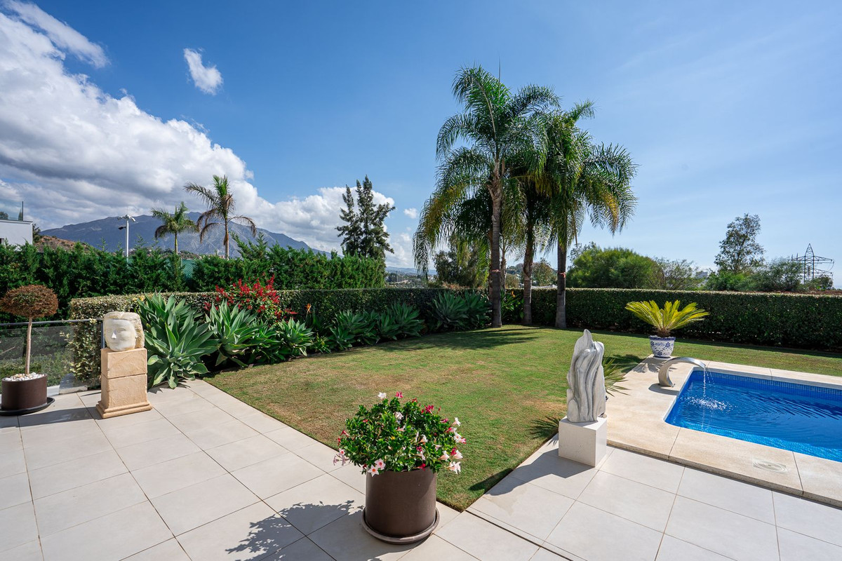 4 Bed Townhouse for sale in La Quinta Costa Del Sol, Málaga, Spain