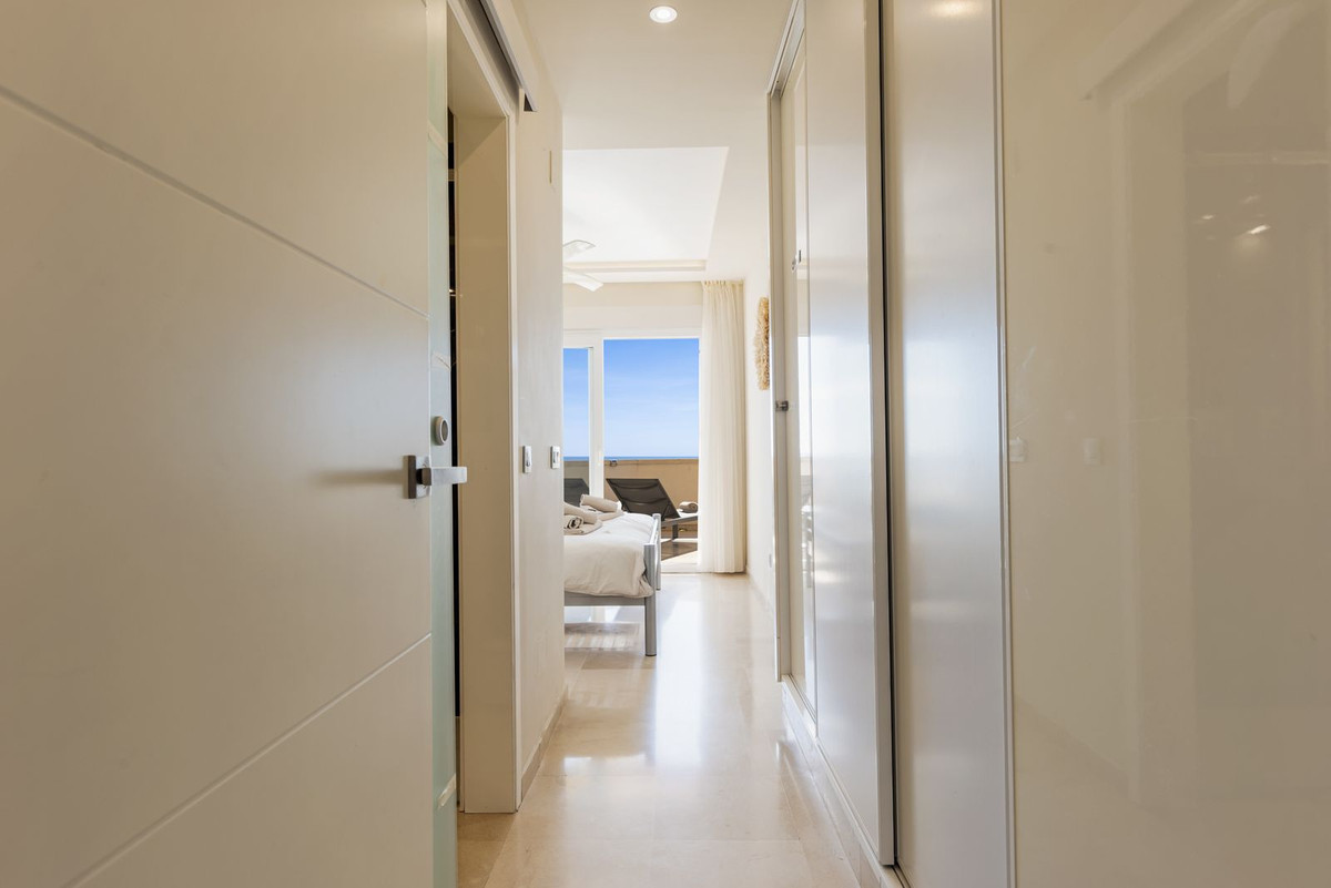 2 Bed Apartment for sale in Estepona Costa Del Sol, Málaga, Spain