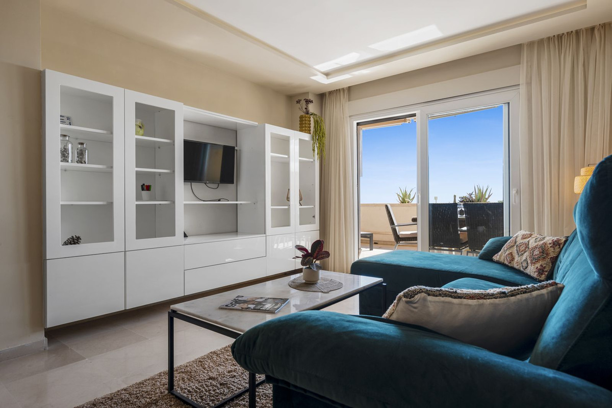 2 Bed Apartment for sale in Estepona Costa Del Sol, Málaga, Spain