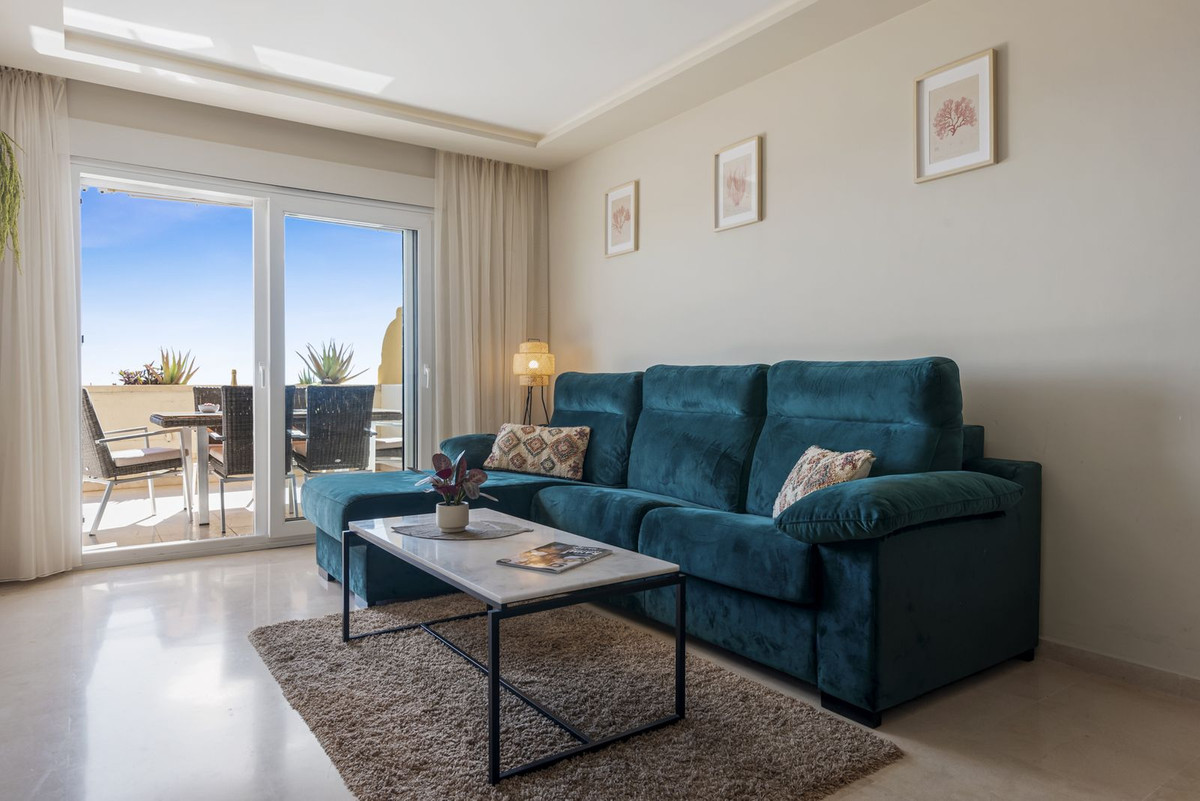 2 Bed Apartment for sale in Estepona Costa Del Sol, Málaga, Spain