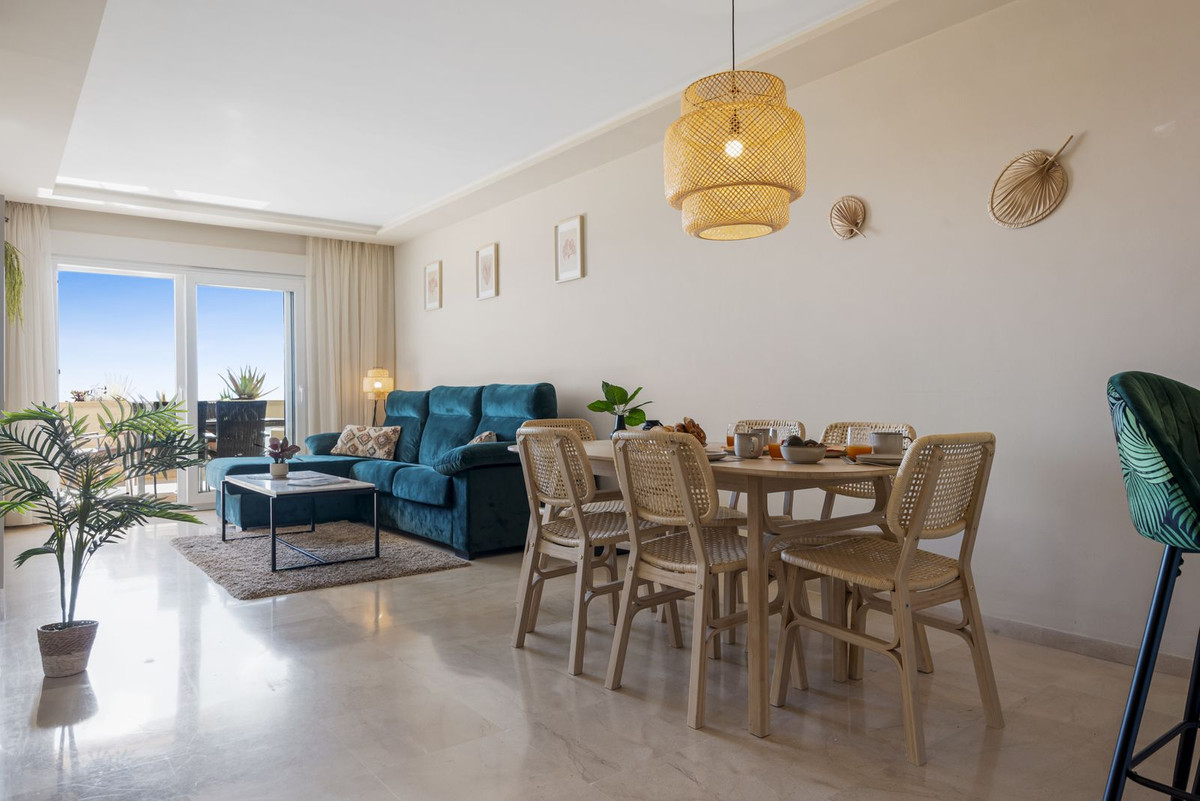 2 Bed Apartment for sale in Estepona Costa Del Sol, Málaga, Spain