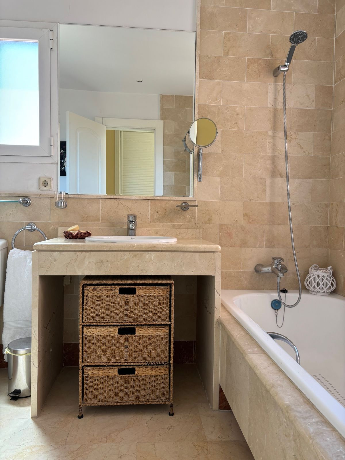 Se vende Apartamento en Planta Última de 3 dormitorios en Costa Del Sol, Málaga, España