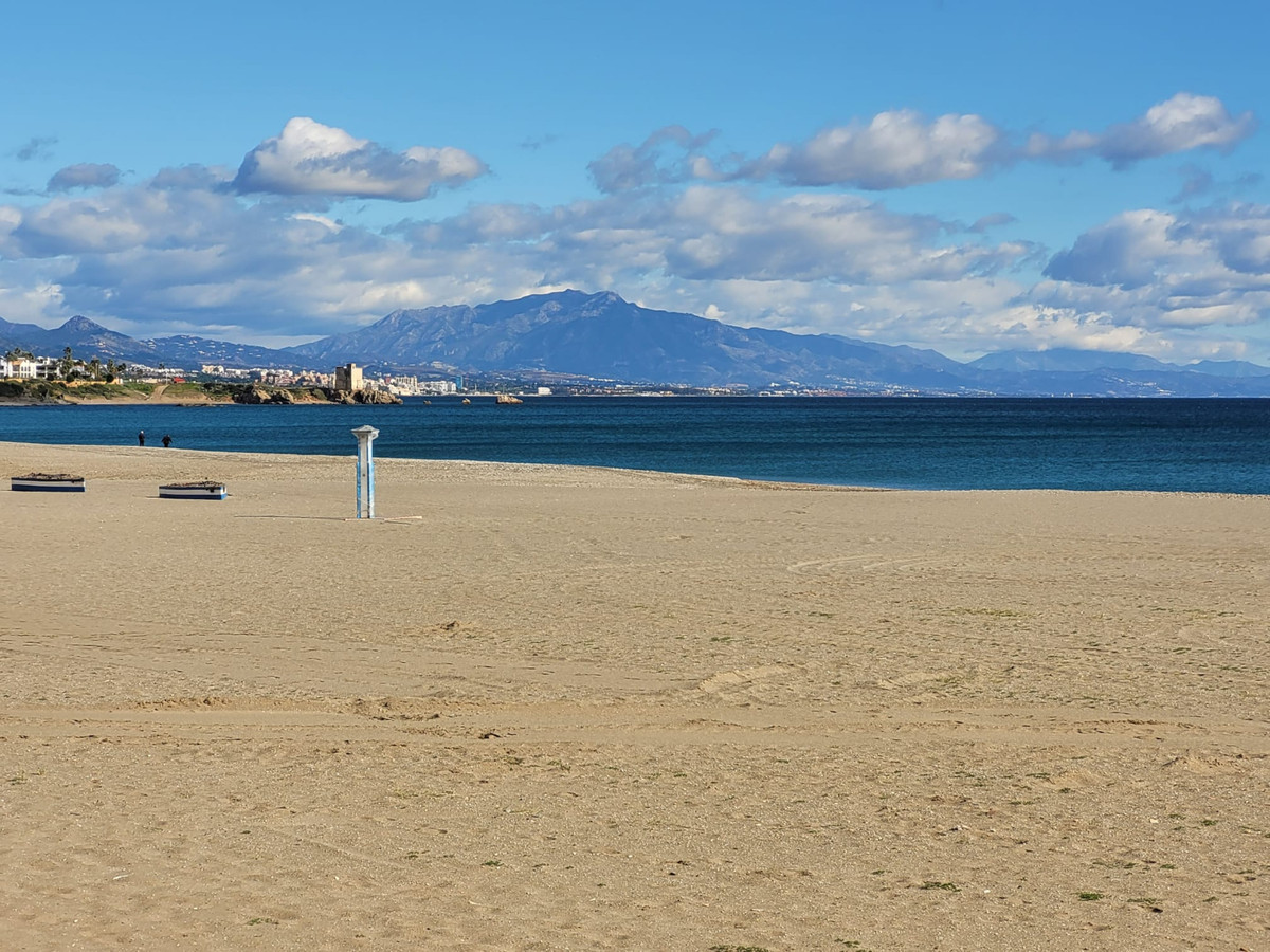 Se vende Apartamento en Planta Última de 3 dormitorios en Costa Del Sol, Málaga, España
