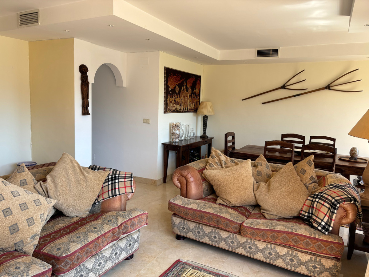 Se vende Apartamento en Planta Última de 3 dormitorios en Costa Del Sol, Málaga, España
