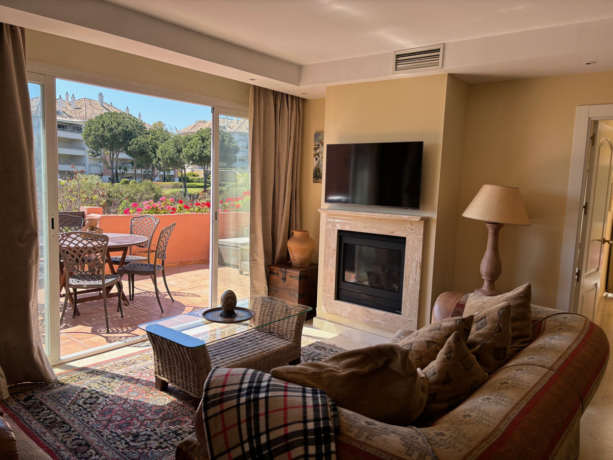 Se vende Apartamento en Planta Última de 3 dormitorios en Costa Del Sol, Málaga, España