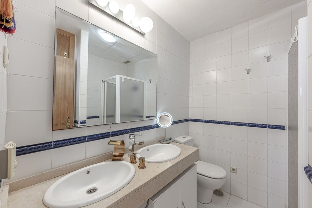 Se vende Adosada de 3 dormitorios en Costa Del Sol, Málaga, España