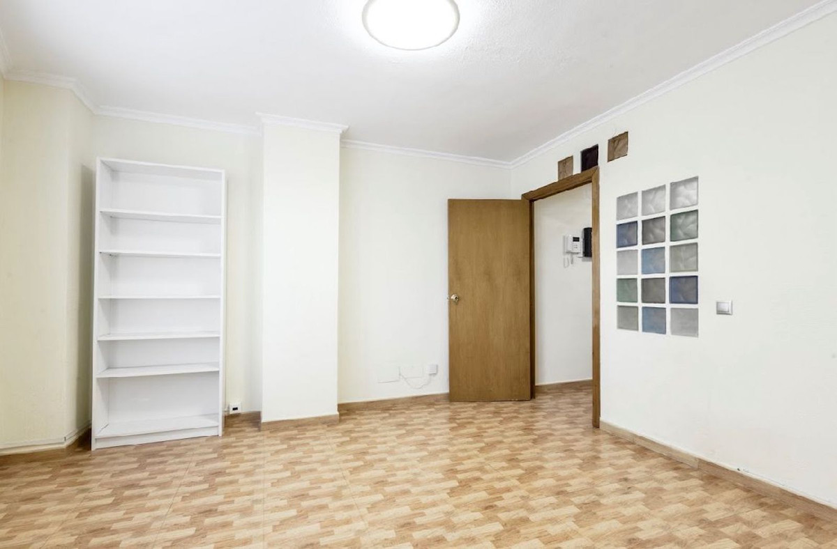 Commercial unit for sale in Marbella Costa Del Sol, Málaga, Spain