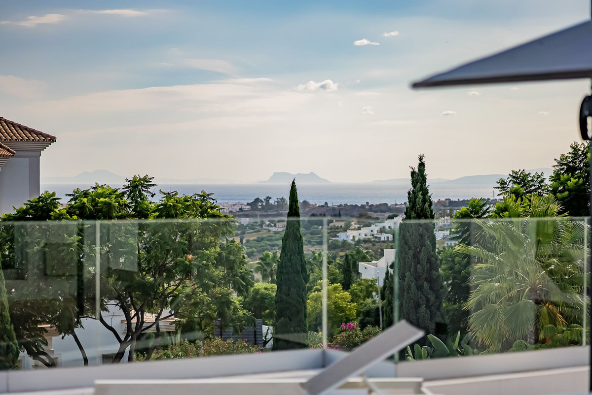 5 Bed Townhouse for sale in Los Flamingos Costa Del Sol, Málaga, Spain