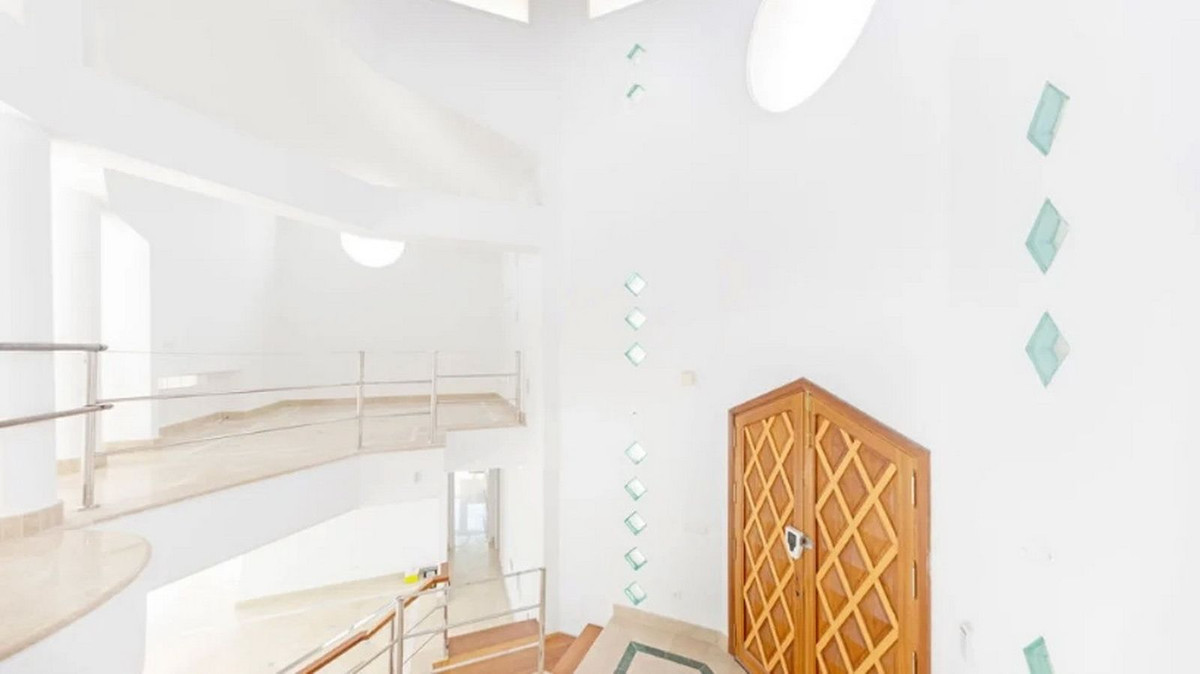 5 Bed Townhouse for sale in Los Almendros Costa Del Sol, Málaga, Spain