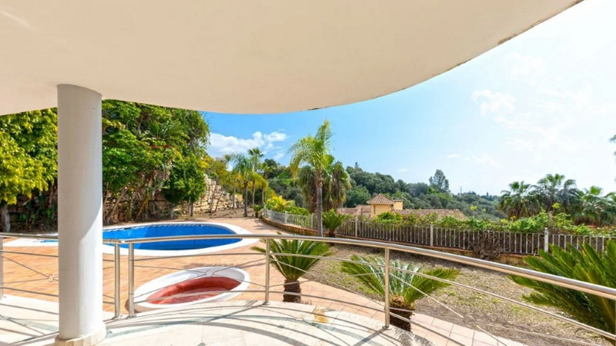 5 Bed Townhouse for sale in Los Almendros Costa Del Sol, Málaga, Spain