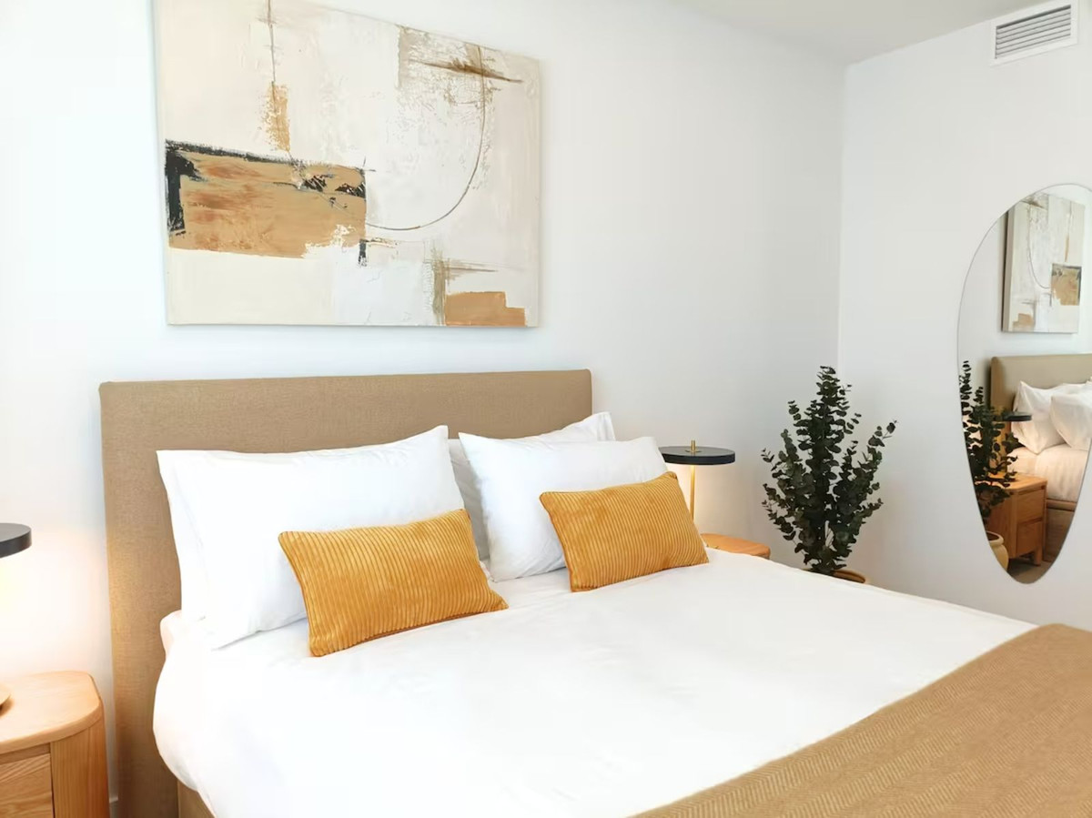 3 Bed Apartment for sale in Estepona Costa Del Sol, Málaga, Spain