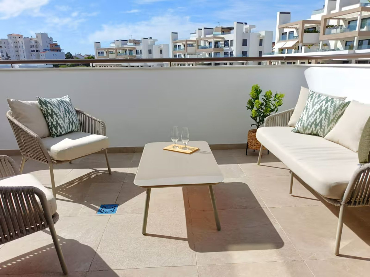 3 Bed Apartment for sale in Estepona Costa Del Sol, Málaga, Spain