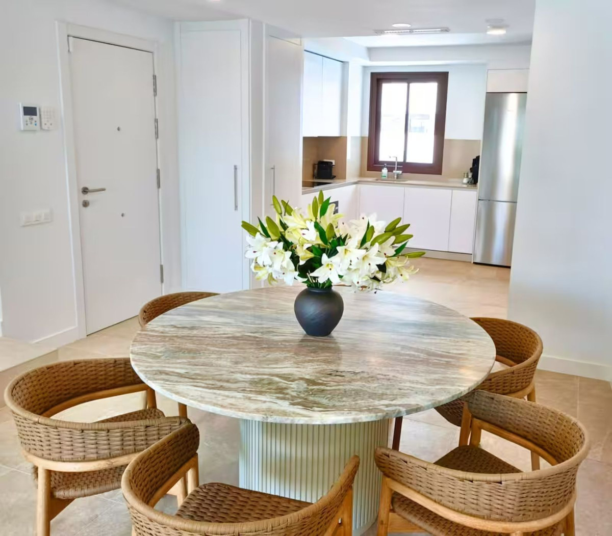 3 Bed Apartment for sale in Estepona Costa Del Sol, Málaga, Spain