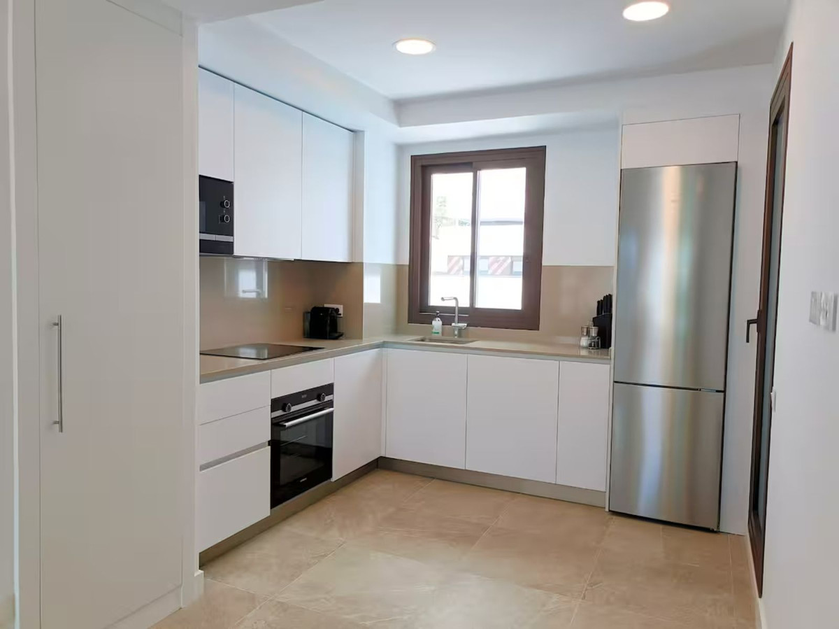 3 Bed Apartment for sale in Estepona Costa Del Sol, Málaga, Spain