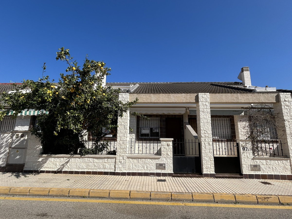 4 Bed Townhouse for sale in Torre De La Horadada Costa Blanca, Alicante, Spain