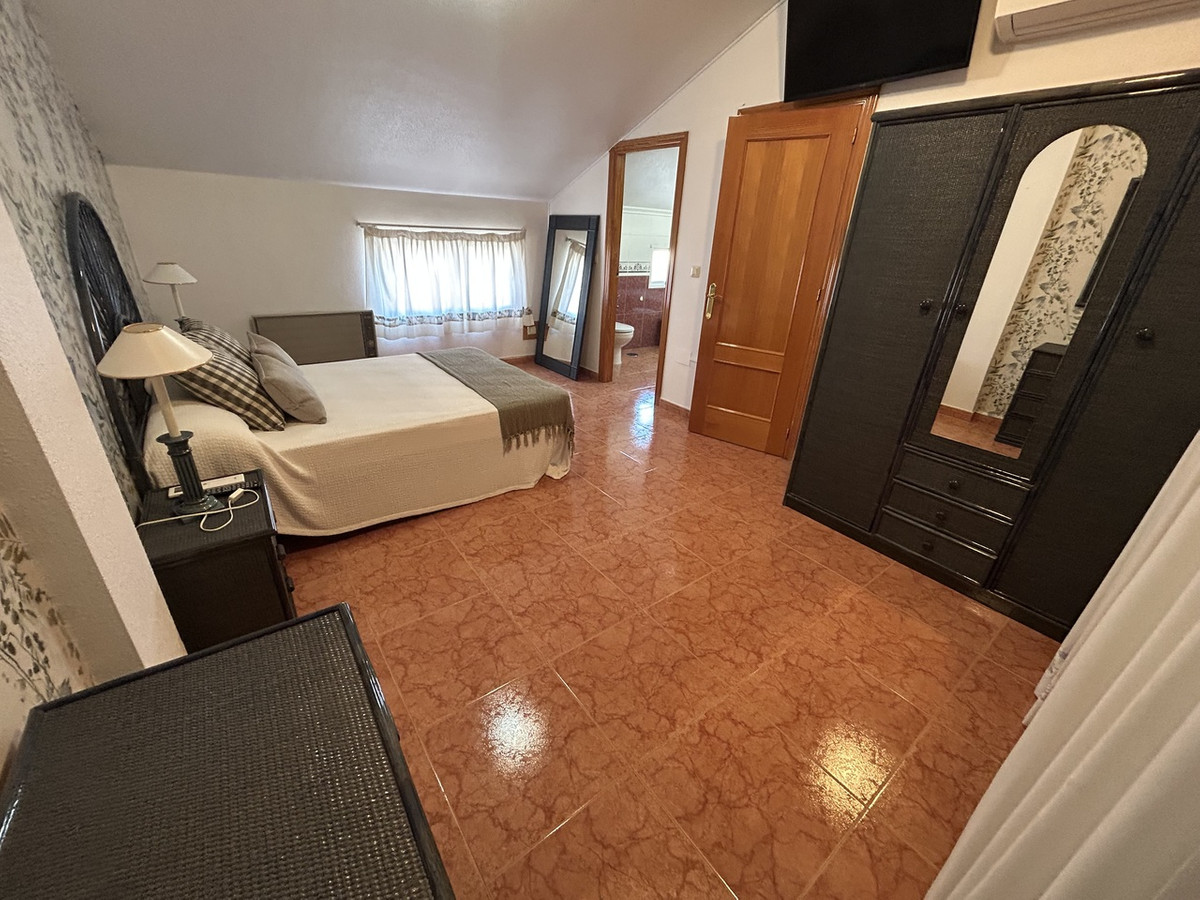 4 Bed Townhouse for sale in Torre De La Horadada Costa Blanca, Alicante, Spain