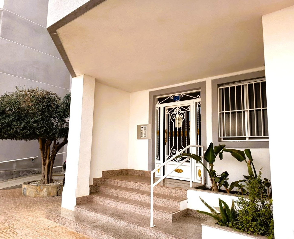 Se vende Apartamento Planta Media de 1 dormitorios en Costa Blanca, Alicante, España