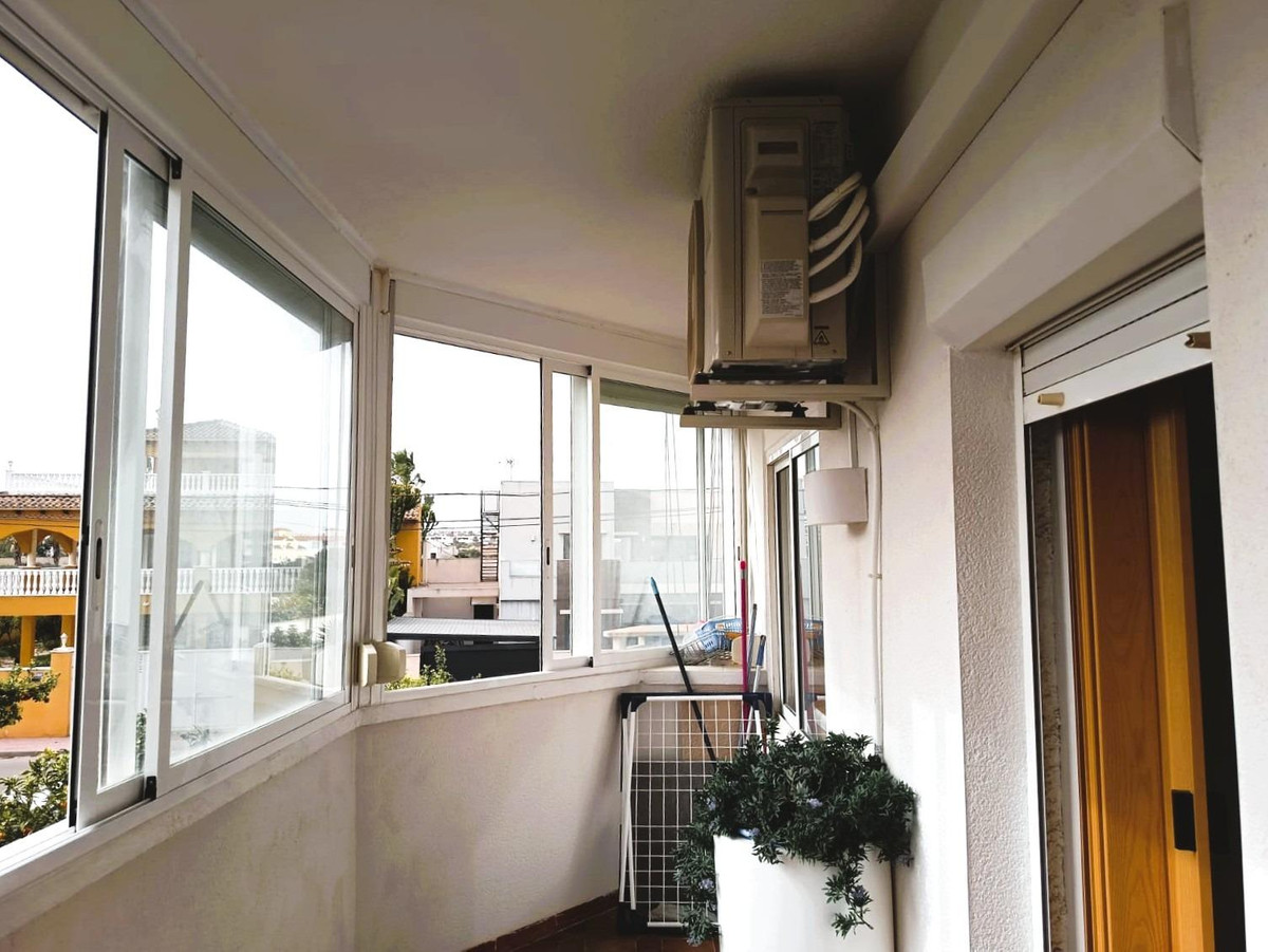 Se vende Apartamento Planta Media de 1 dormitorios en Costa Blanca, Alicante, España