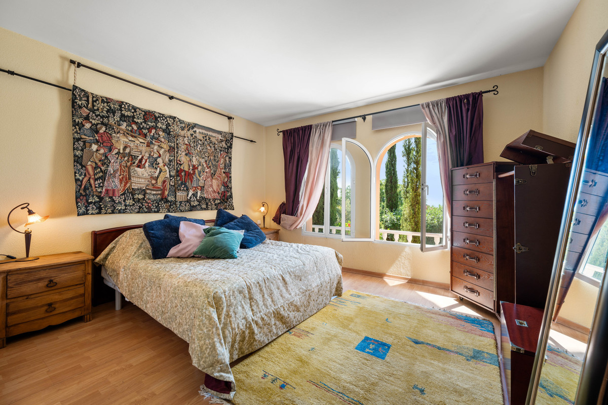 Se vende Villa - Chalet de 5 dormitorios en Costa Del Sol, Málaga, España