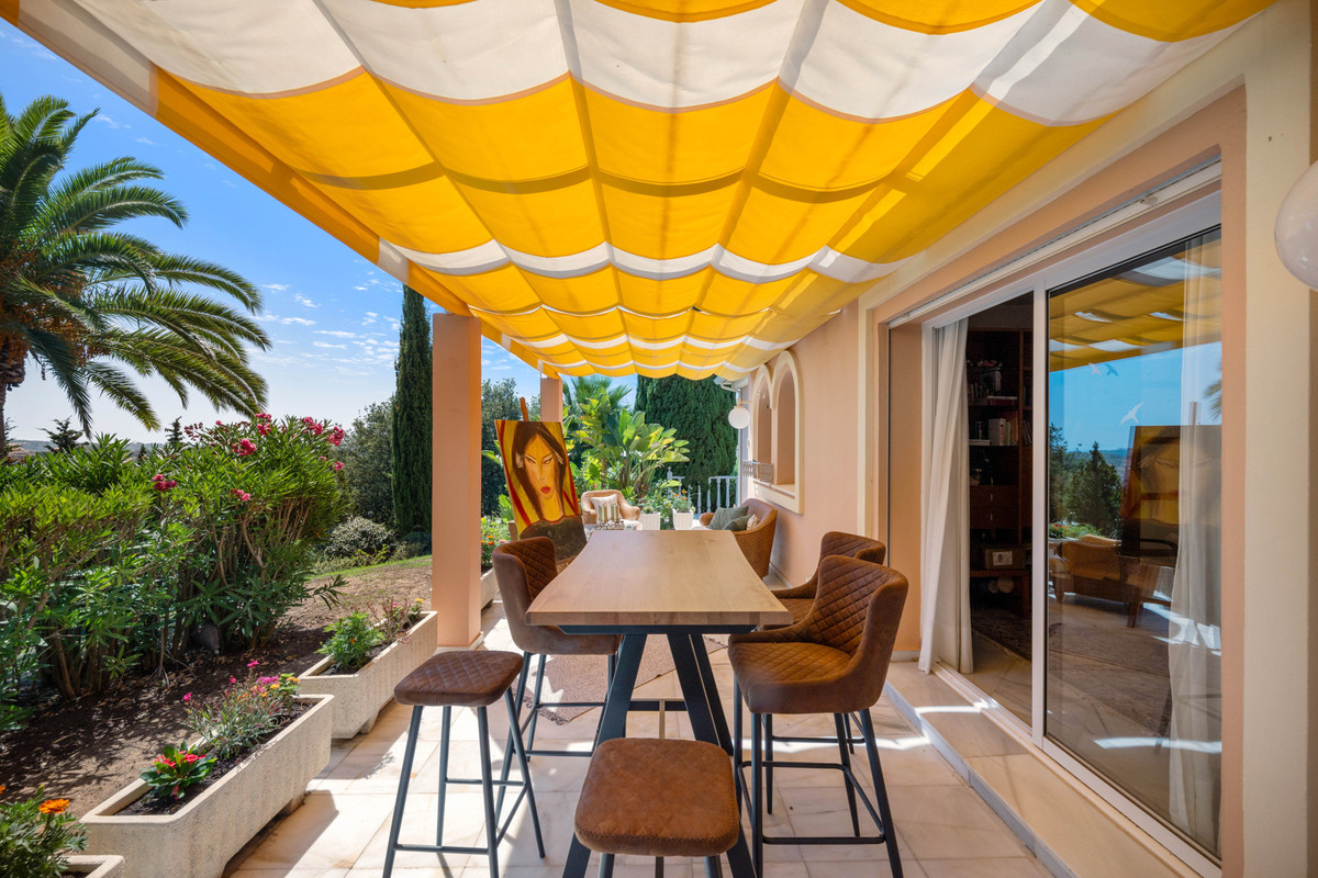 Se vende Villa - Chalet de 5 dormitorios en Costa Del Sol, Málaga, España