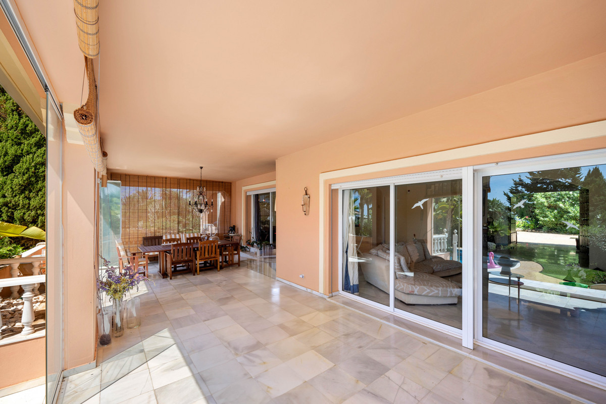 Se vende Villa - Chalet de 5 dormitorios en Costa Del Sol, Málaga, España