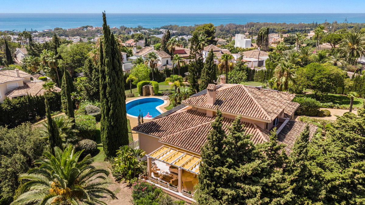 Se vende Villa - Chalet de 5 dormitorios en Costa Del Sol, Málaga, España