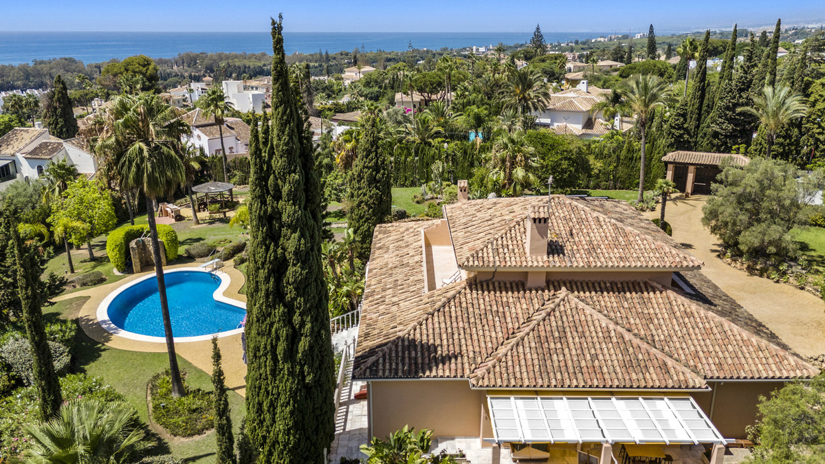 Se vende Villa - Chalet de 5 dormitorios en Costa Del Sol, Málaga, España