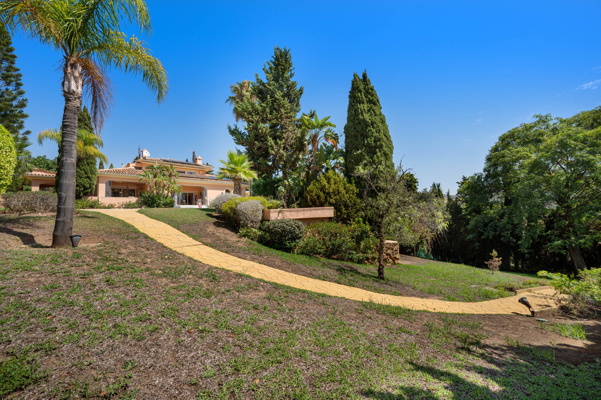 Se vende Villa - Chalet de 5 dormitorios en Costa Del Sol, Málaga, España