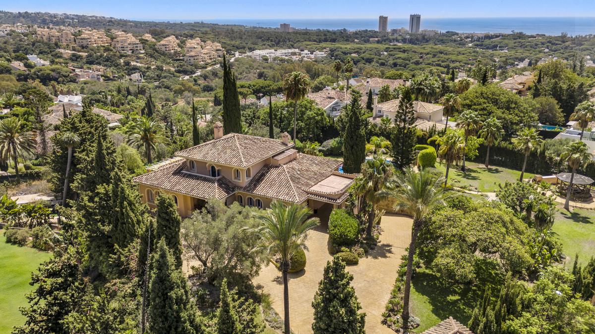Se vende Villa - Chalet de 5 dormitorios en Costa Del Sol, Málaga, España