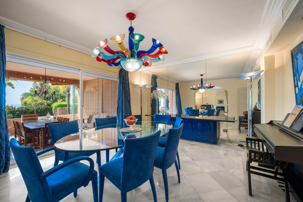 Se vende Villa - Chalet de 5 dormitorios en Costa Del Sol, Málaga, España
