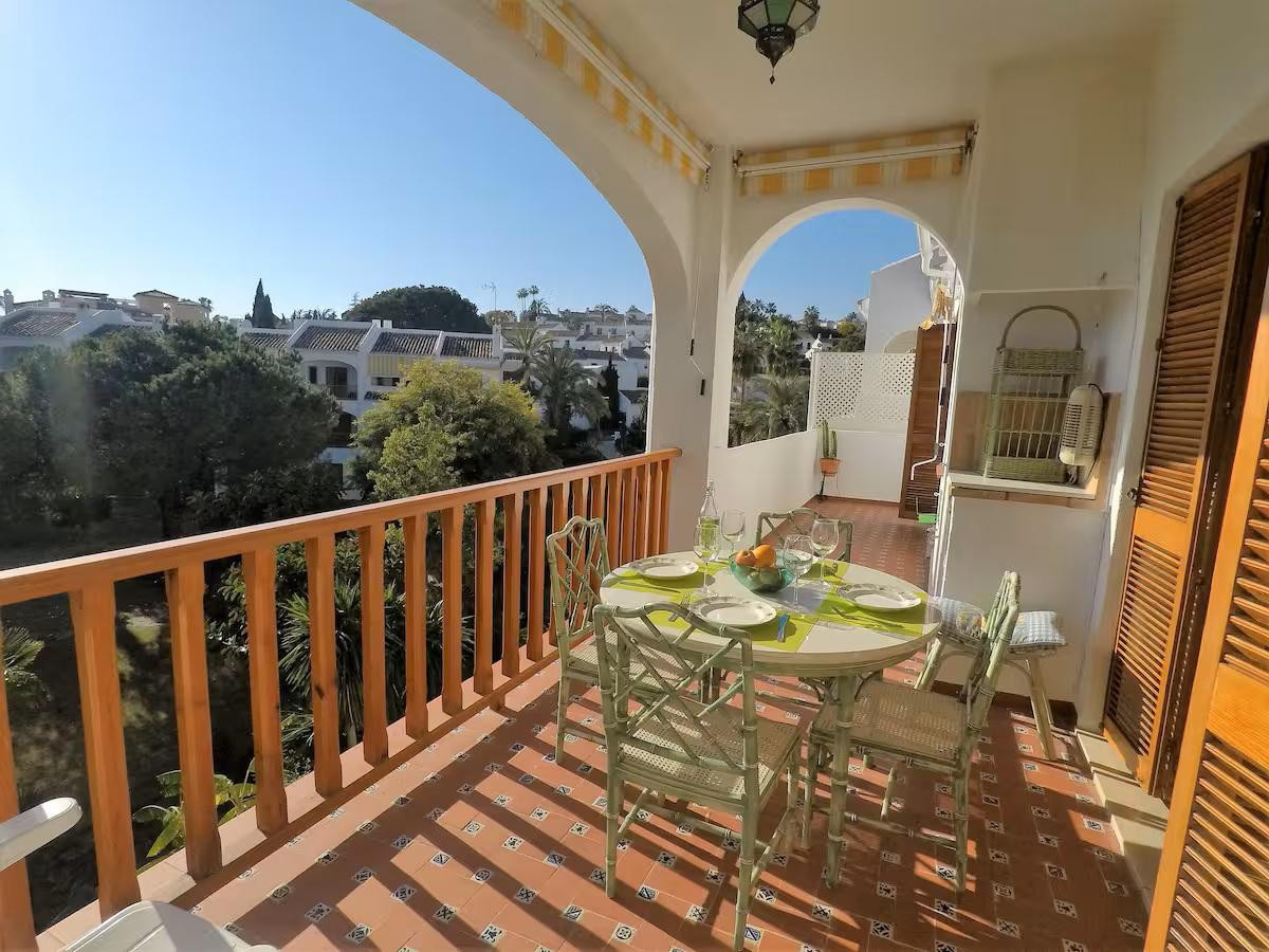 2 Bed Apartment for sale in Nueva Andalucía Costa Del Sol, Málaga, Spain